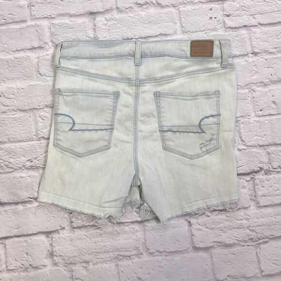 American Eagle high rise shortie light wash jean short - Picture 5 of 5